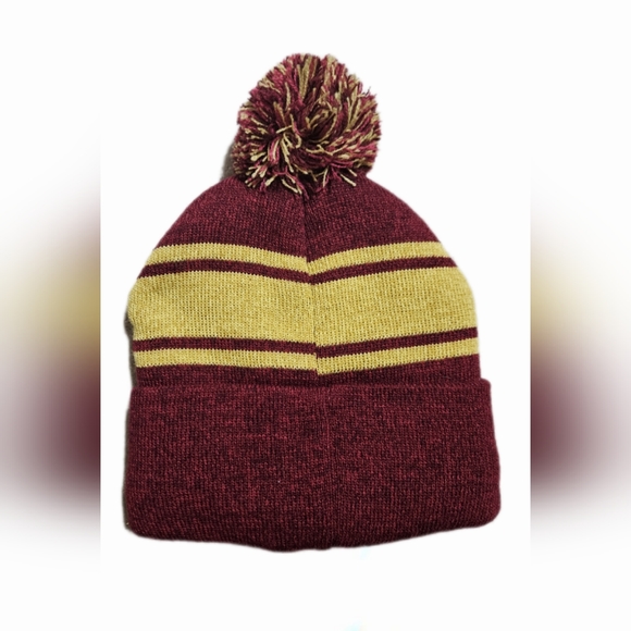 New Harry Potter Hogwarts Alumni Unisex Winter Beanie - Picture 2 of 10